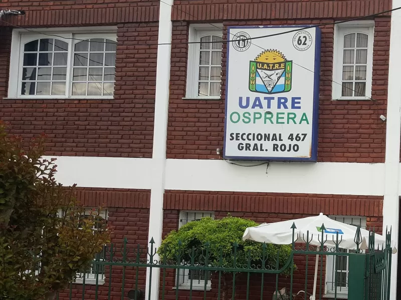 Choque sindical en General Rojo: enviados de UATRE detenidos tras intento de desmantelamiento