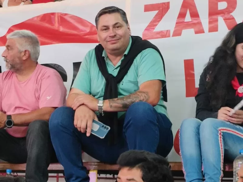 Se Levanta! dijo presente en el acto radical y respaldó a Abad rumbo al 2027