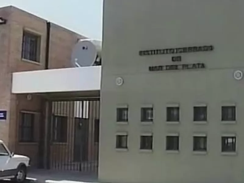 Crecen los cuestionamientos por una presunta venta de drogas a j&oacute;venes alojados en Bat&aacute;n