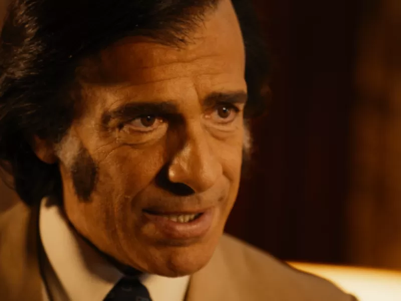Menem inspiró medidas inusuales en el elenco que lo representó