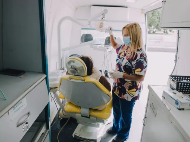 El Municipio detall&oacute; que su sistema incluye 34 CAPS, SAME y atenci&oacute;n en 103 barrios