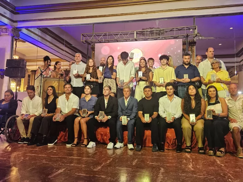 Premios, aplausos y recuerdos en los Premios al Deporte y la Cultura