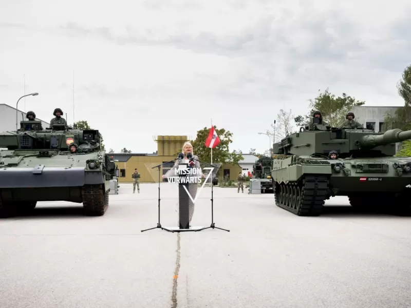 El Ej&eacute;rcito de Austria recibi&oacute; sus primeros tanques Leopard 2 y veh&iacute;culos IFV Ulan modernizados