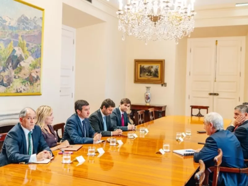 El presidente chileno mantuvo un encuentro pol&iacute;tico con la c&uacute;pula de la UDI