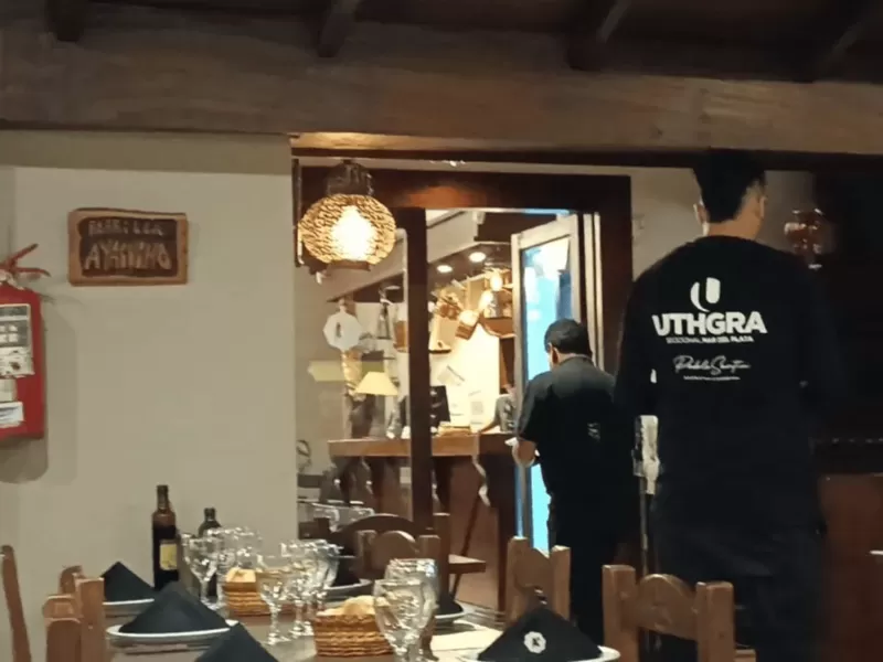 Operativo de UTHGRA y el Ministerio de Trabajo en cervecerías y restaurantes marplatenses