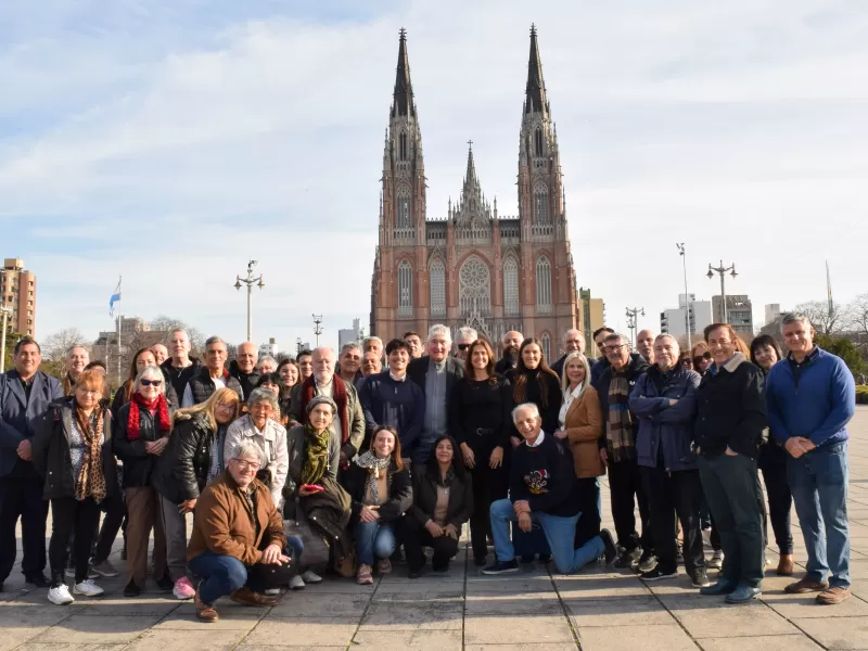 La Plata fue punto clave en la gira provincial de Potencia para promover un modelo político innovador