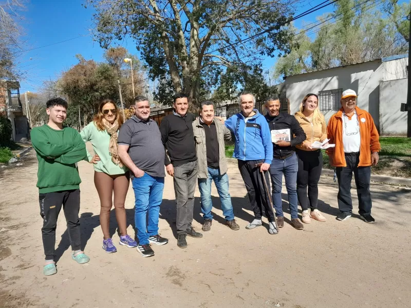 El santafesino Walter Eiguren recorrió barrios de Entre Ríos y prometió presencia territorial