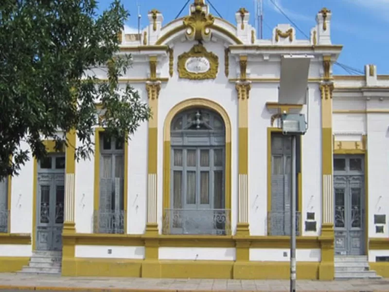 Acusan a referentes de Moreno de vaciar recursos locales mientras crece la interna oficialista
