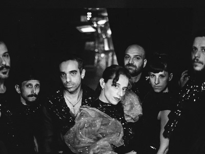 Los Besos y el Amor Elefante en el Teatro Ópera de La Plata