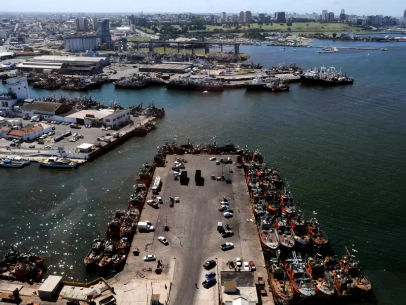 Se mantiene sin resolver un expediente clave que investiga d&eacute;cadas de contaminaci&oacute;n industrial en el puerto