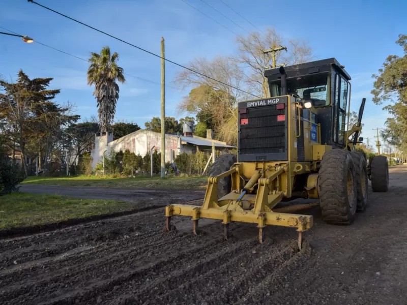 La Municipalidad de Mar del Plata reparó más de 50 cuadras en barrios de la zona de Estación Camet