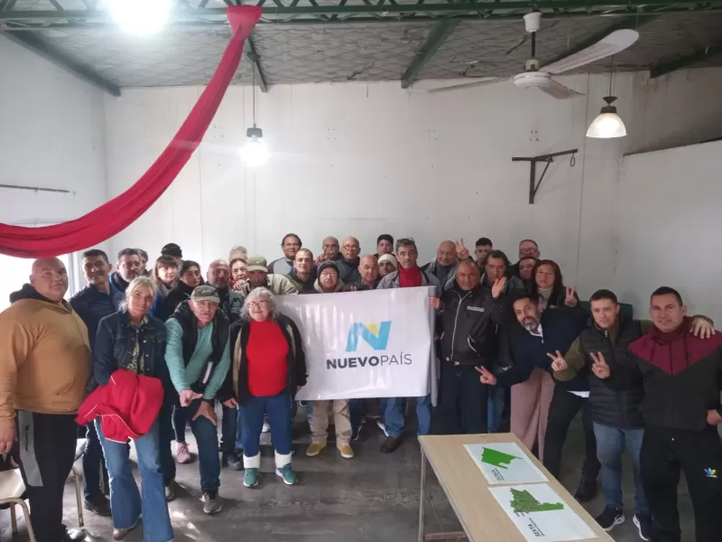 La candidata a diputada Mercedes Landa recorrió varios municipios bonaerenses