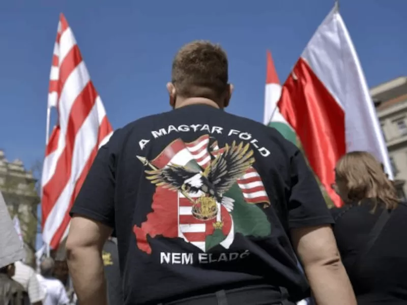 Jobbik, del ultranacionalismo a la marginalidad: la transformaci&oacute;n de la derecha radical h&uacute;ngara