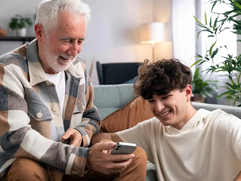 Del cash al tap: cómo usan las billeteras digitales las distintas generaciones