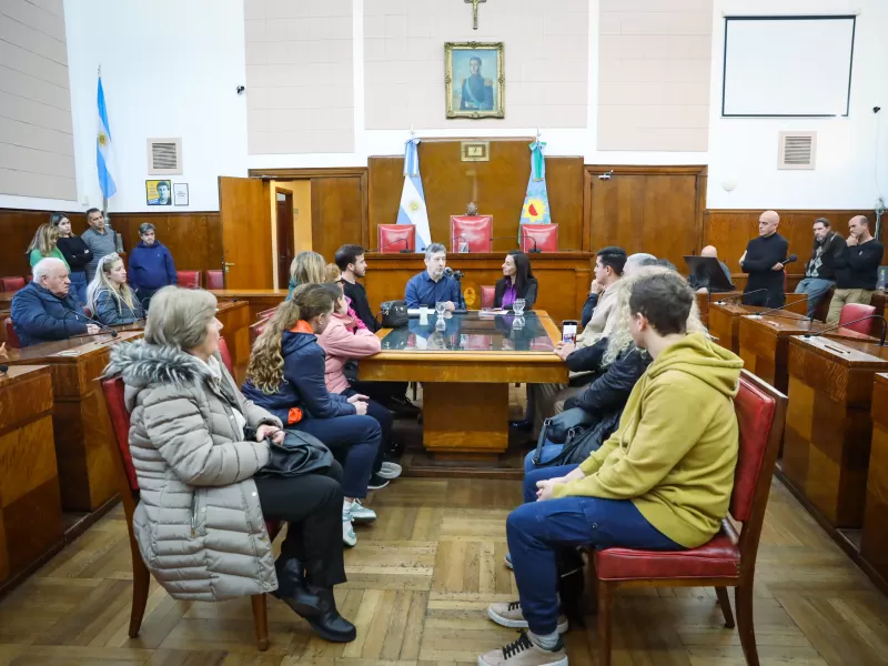 El HCD declaró "de interés" la presentación del libro "Somos el mismo", del periodista Carlos Crespo