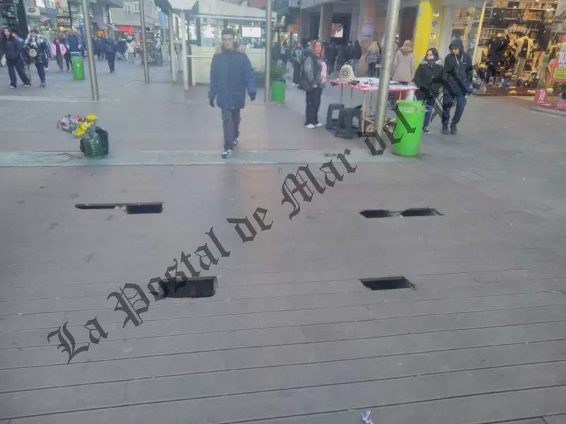 Vacaciones de Invierno en Mar del Plata entre baches y con la Peatonal San Martín olvidada