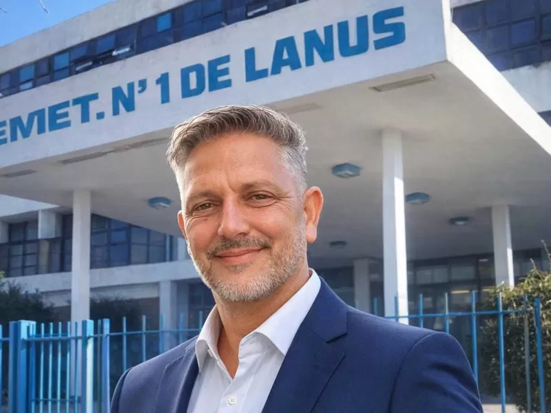 Vecinos denuncian irregularidades en obra municipal que afecta a escuela t&eacute;cnica de Lan&uacute;s