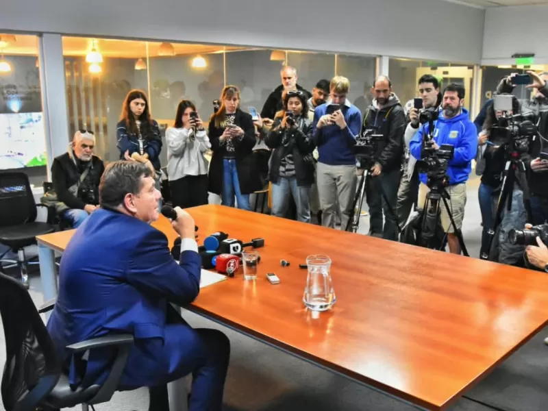 Montenegro volvi&oacute; a la Intendencia y admiti&oacute; que la inseguridad se agrav&oacute;