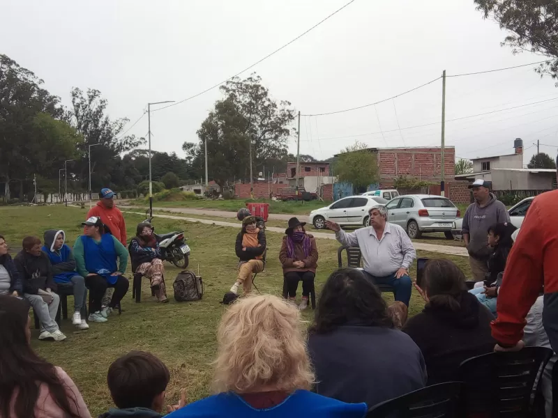 El dirigente marplatense Daniel Tunoni recorrió el barrio Nuevo Golf