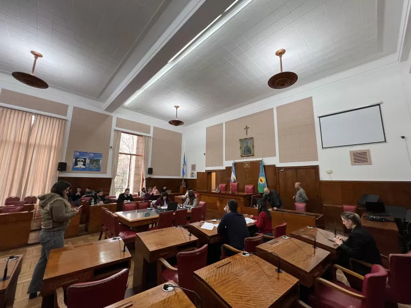 Ambiente de General Pueyrredon debatió la separación y gestión de residuos urbanos y mantenimiento de desagües