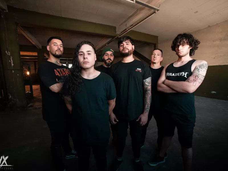 Lashiva presenta "Esclavo"