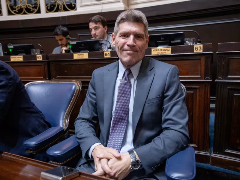 ¡La "casta" se ceba! El diputado bonaerense Castello alerta del "golpe electoral" que busca blindar a los políticos