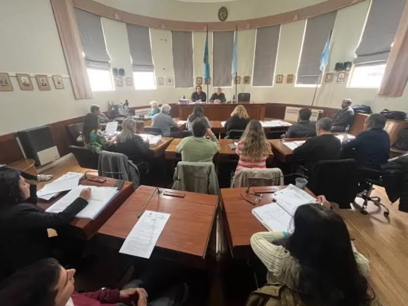 Crece la presi&oacute;n sobre el Concejo de Mar Chiquita: Heltner pidi&oacute; explicaciones por las comisiones sin conformar