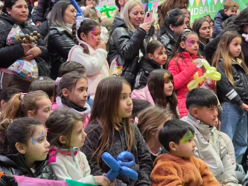 Unas 5 mil personas participaron del súper festejo del Día de la Niñez de UTHGRA Mar del Plata