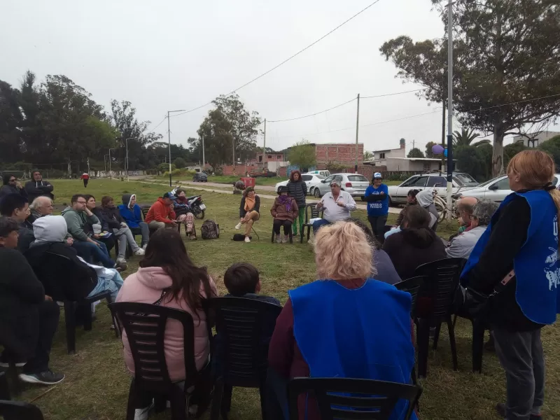 El dirigente marplatense Daniel Tunoni recorrió el barrio Nuevo Golf