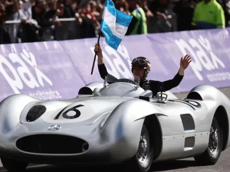 Colapinto y la f&aacute;brica de &iacute;dolos sin victorias