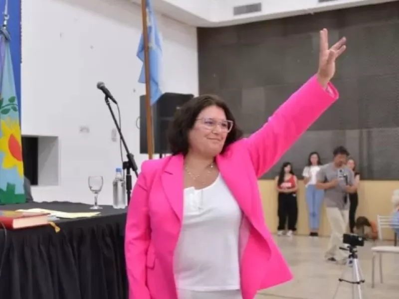 Serantes impulsa la presentaci&oacute;n del libro de Mariana Maggio y vuelve al centro del tablero pol&iacute;tico en Mar Chiquita