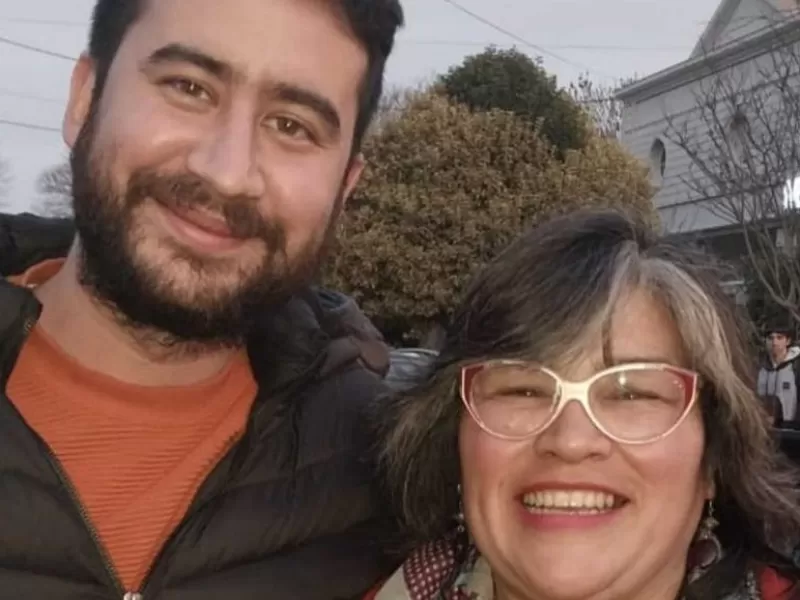 Con 92 años y rimas de aliento, un jubilado de Monte bendice la gestión de Milei