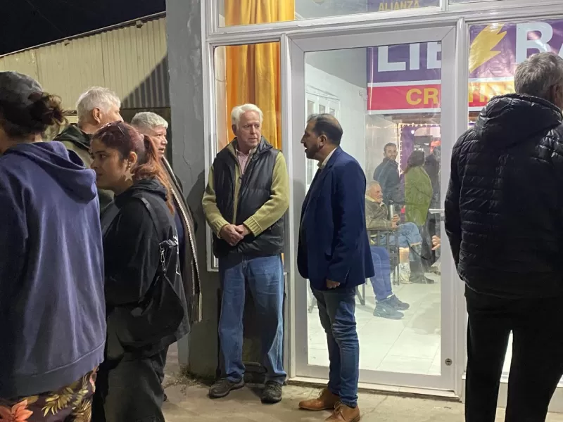 Cristian León presentó la lista de Unión Liberal en Mar Chiquita y prometió
