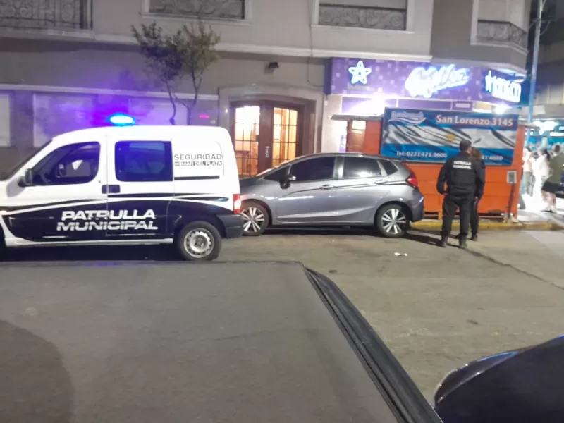 La Patrulla Municipal sali&oacute; a recorrer el centro y termin&oacute; haciendo multas en pleno coraz&oacute;n de Mar del Plata