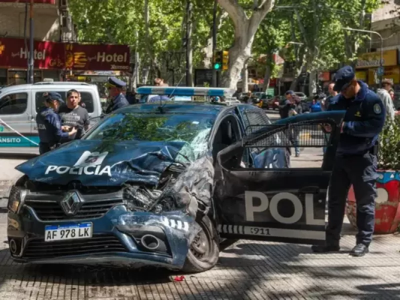 Pedirán al gobernador Kicillof que revele si todos los policías bonaerenses están habilitados para manejar