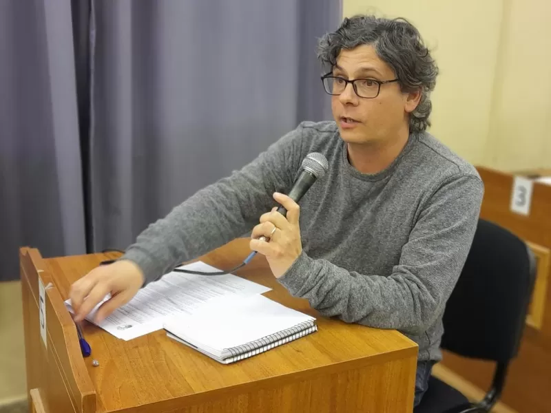 El concejal Adrián Green arremete contra el intendente Gustavo Barrera por el abandono de Villa Gesell