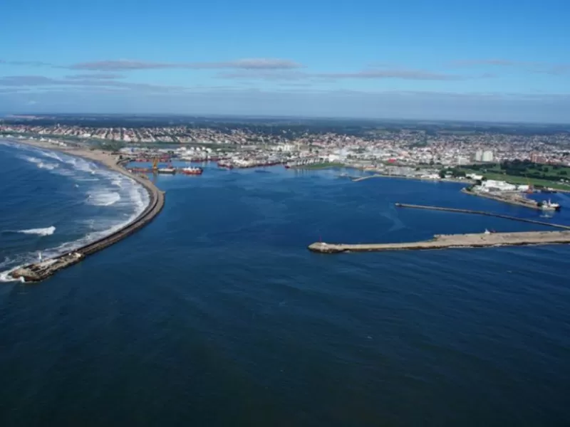 Comerciantes, vecinos y turistas vuelven a quedar atrapados por la contaminaci&oacute;n que rodea a las harineras