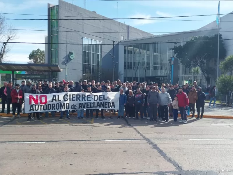 ¡Cerró el Autódromo de Avellaneda y la velocidad se mudó a la calle!