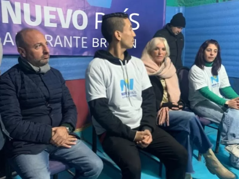 La candidata a diputada Mercedes Landa recorrió varios municipios bonaerenses