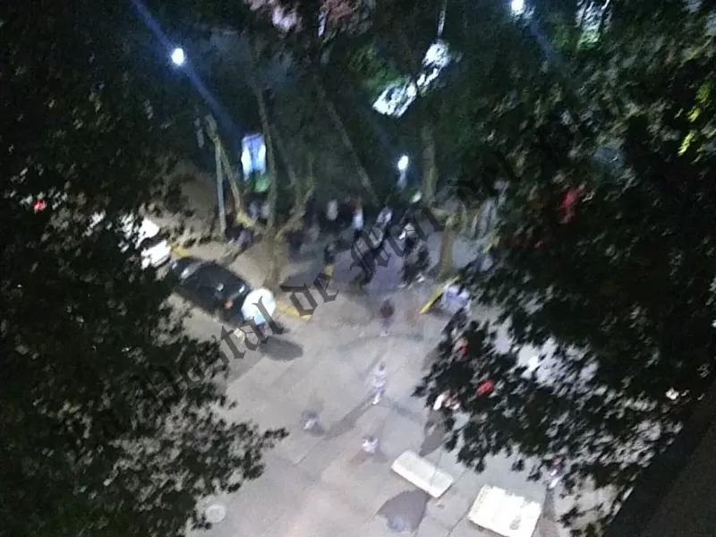 Mar del Plata al l&iacute;mite: vecinos coparon la Vieja Terminal y el Municipio contra la inseguridad y apuntaron a Neme