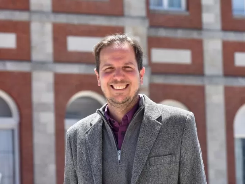 Gast&oacute;n Abonjo rompi&oacute; con La Libertad Avanza y se sum&oacute; al espacio alineado con Joaqu&iacute;n de la Torre