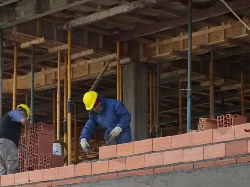 El informe advierte fragilidad en nuevas firmas, muchas con ciclos de vida cercanos a tres a&ntilde;os dentro del mercado formal