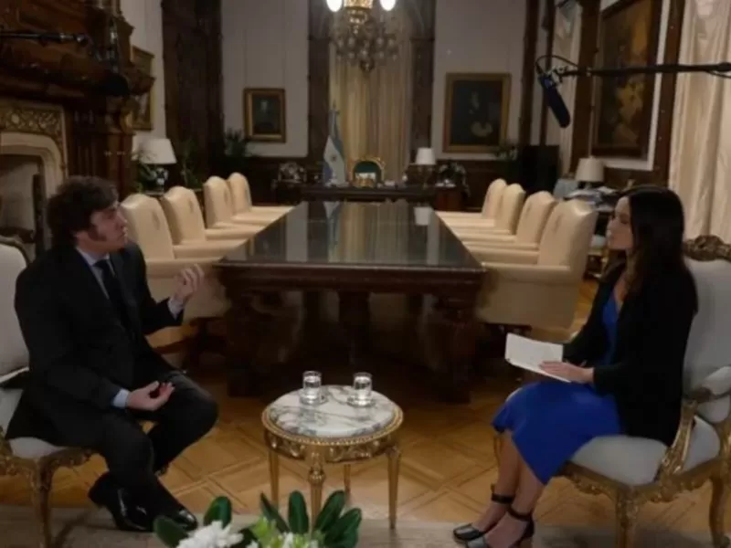La BBC se sorprendió con los recuerdos de Thatcher que Milei tiene en su despacho