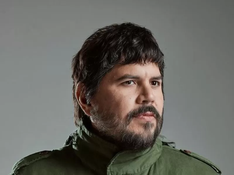 Santiago Motorizado presenta su primer disco solista "El Retorno" en Mar del Plata