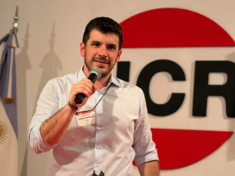 La conducci&oacute;n partidaria de Leonel Chiarella se caracteriza por intervenciones medi&aacute;ticas acotadas y escasa confrontaci&oacute;n pol&iacute;tica en temas centrales