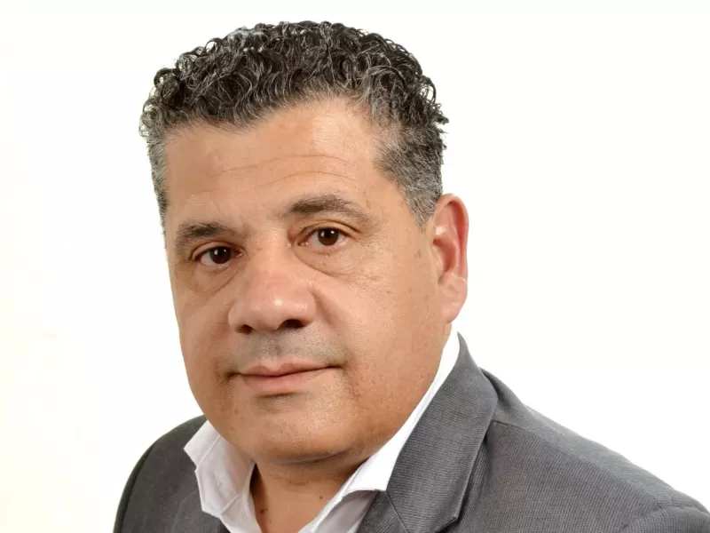 El santafesino Walter Eiguren propone un "Gobierno moderado" para el país