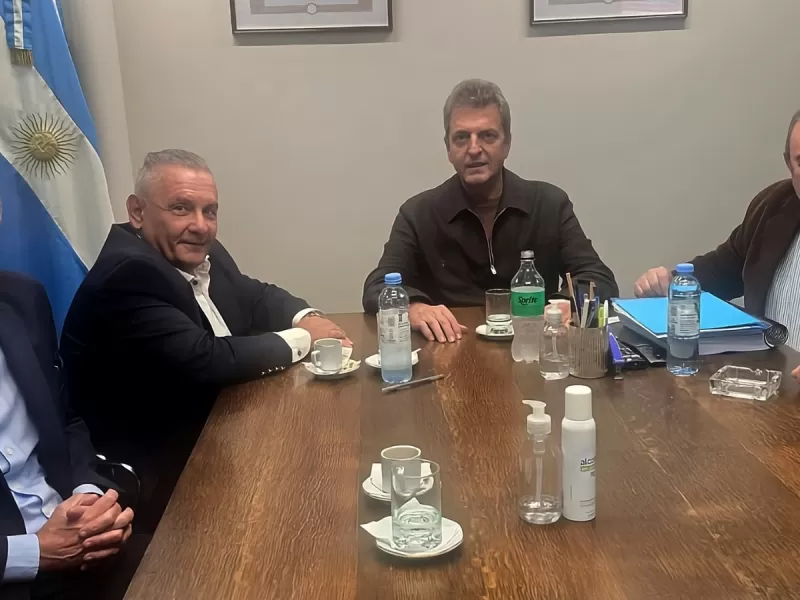Massa respald&oacute; a los martilleros bonaerenses ante una posible desregulaci&oacute;n del mercado inmobiliario