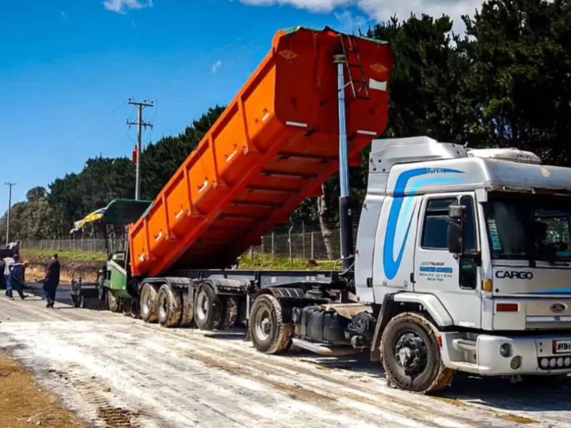 El Municipio de General Pueyrredon avanza con obras viales en la zona sur de la ciudad