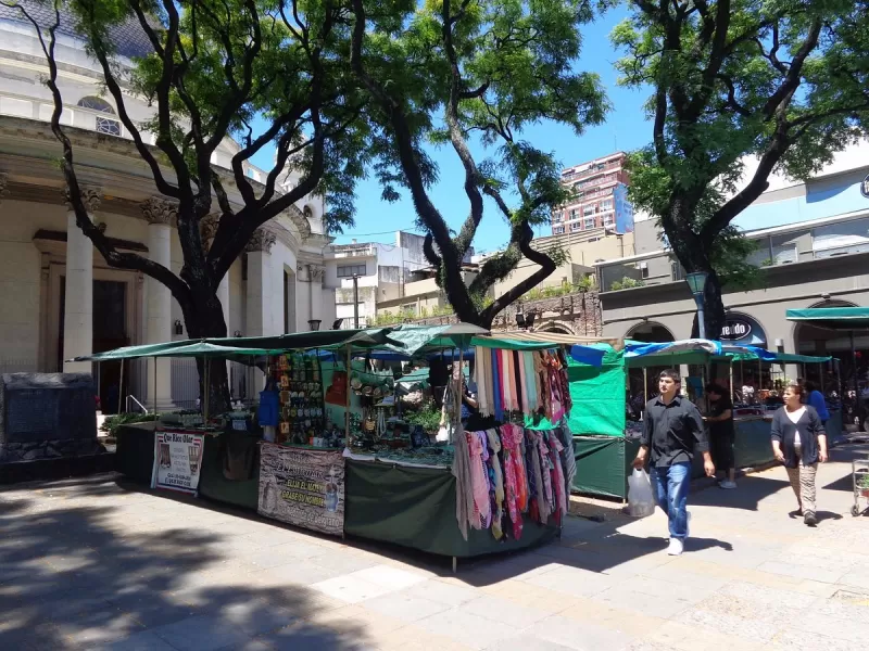 ¿Ahora se hace el "mano dura"? Jorge Macri intensifica operativos contra ferias callejeras en CABA
