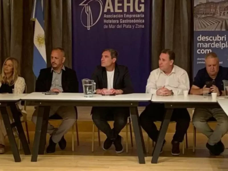 El sector hotelero y gastron&oacute;mico se reuni&oacute; con Agust&iacute;n Neme y el EMTURyC para coordinar acciones de cara a la temporada